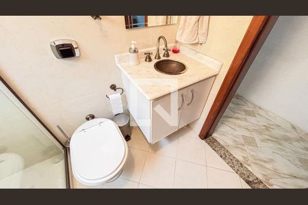 Casa à venda com 250m², 3 quartos e 6 vagasBanheiro