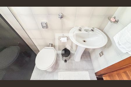 Casa à venda com 250m², 3 quartos e 6 vagasBanheiro da Suíte