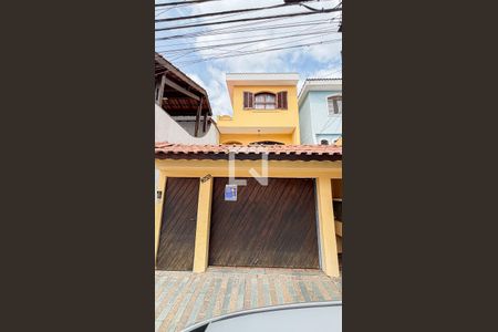 Casa à venda com 250m², 3 quartos e 6 vagasFachada