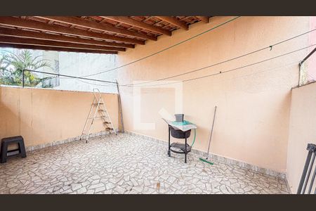 Casa à venda com 250m², 3 quartos e 6 vagasQuintal