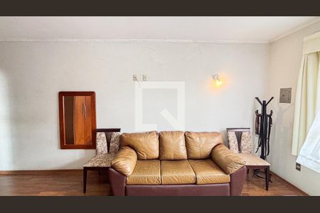 Casa à venda com 250m², 3 quartos e 6 vagasSuite