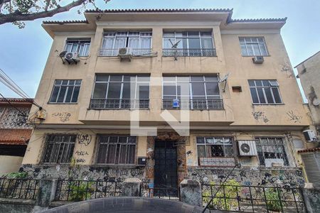 Apartamento para alugar com 70m², 2 quartos e sem vaga Apartamento para alugar com 70m², 2 quartos e sem vagaFachada do Prédio com placa