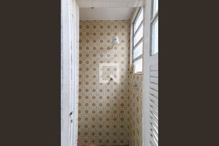 Apartamento para alugar com 70m², 2 quartos e sem vaga Apartamento para alugar com 70m², 2 quartos e sem vagaBanheiro de Serviço