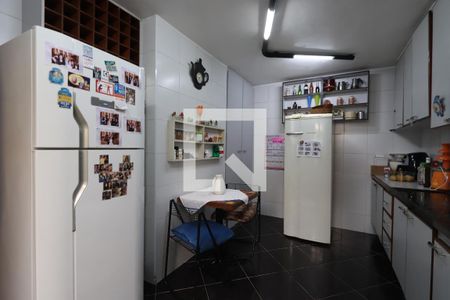 Casa à venda com 300m², 3 quartos e 2 vagasCozinha