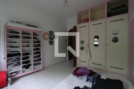 Casa à venda com 300m², 3 quartos e 2 vagasQuarto 2