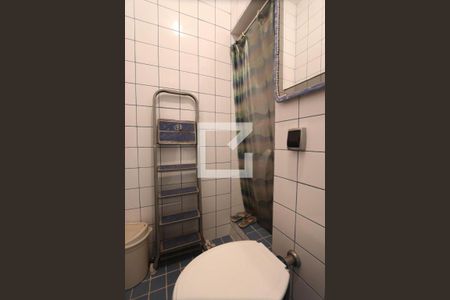 Casa à venda com 300m², 3 quartos e 2 vagasBanheiro de serviço