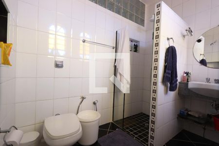 Casa à venda com 300m², 3 quartos e 2 vagasBanheiro da Suíte