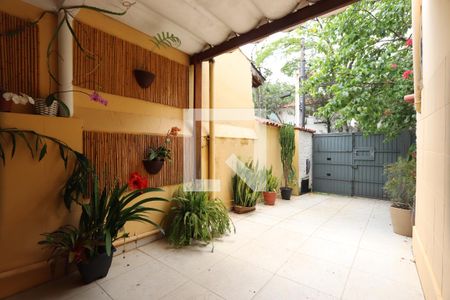 Casa à venda com 300m², 3 quartos e 2 vagasÁrea comum