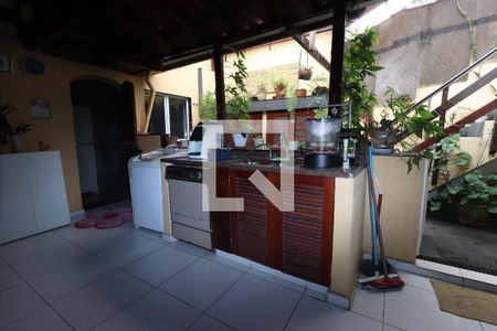 Casa à venda com 300m², 3 quartos e 2 vagasÁrea de Serviço