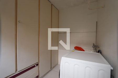 Casa à venda com 300m², 3 quartos e 2 vagasÁrea de Serviço