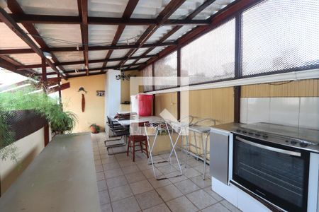 Casa à venda com 300m², 3 quartos e 2 vagasÁrea comum
