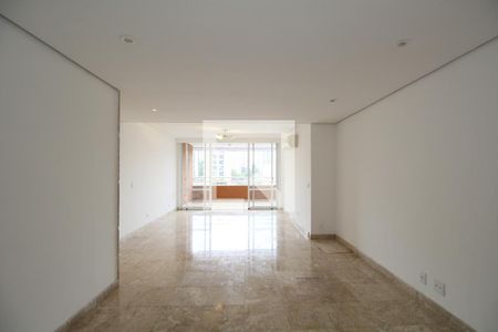 Sala de apartamento à venda com 4 quartos, 151m² em Paraíso do Morumbi, São Paulo