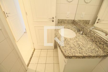 Apartamento à venda com 151m², 4 quartos e 3 vagasBanheiro social 1