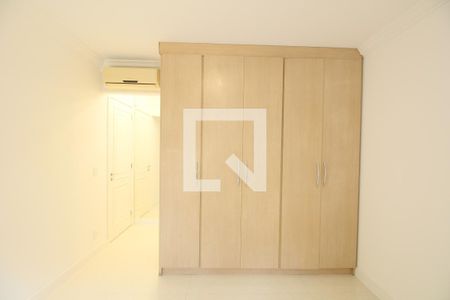 Apartamento à venda com 151m², 4 quartos e 3 vagasquarto 3