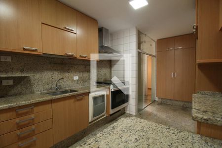 Apartamento à venda com 151m², 4 quartos e 3 vagasCozinha - Armários