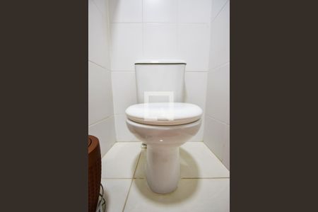 Apartamento à venda com 80m², 2 quartos e 1 vaga Apartamento à venda com 80m², 2 quartos e 1 vagaBanheiro Social (Lavabo)