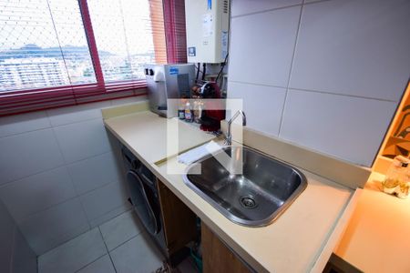 Apartamento à venda com 80m², 2 quartos e 1 vaga Apartamento à venda com 80m², 2 quartos e 1 vagaÁrea de Serviço