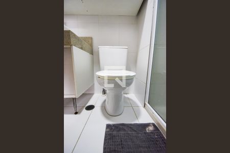 Apartamento à venda com 80m², 2 quartos e 1 vaga Apartamento à venda com 80m², 2 quartos e 1 vagaBanheiro do Quarto 1 - Suíte