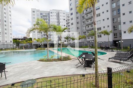 Apartamento à venda com 67m², 3 quartos e 2 vagas Apartamento à venda com 67m², 3 quartos e 2 vagasÁrea comum - Piscina