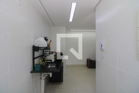 Apartamento à venda com 67m², 3 quartos e 2 vagas Apartamento à venda com 67m², 3 quartos e 2 vagasCozinha e Área de Serviço