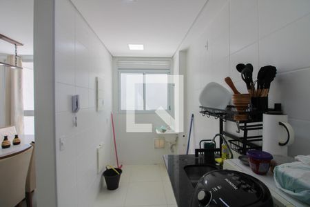 Apartamento à venda com 67m², 3 quartos e 2 vagas Apartamento à venda com 67m², 3 quartos e 2 vagasCozinha e Área de Serviço