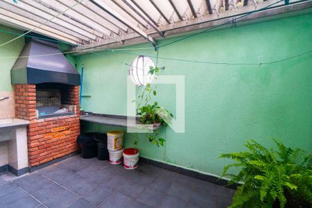 Casa à venda com 145m², 3 quartos e 2 vagas Casa à venda com 145m², 3 quartos e 2 vagasChurrasqueira