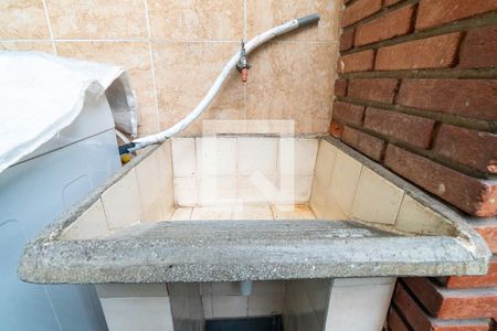 Casa à venda com 145m², 3 quartos e 2 vagas Casa à venda com 145m², 3 quartos e 2 vagasÁrea de Serviço