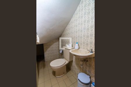 Casa à venda com 145m², 3 quartos e 2 vagas Casa à venda com 145m², 3 quartos e 2 vagasLavabo