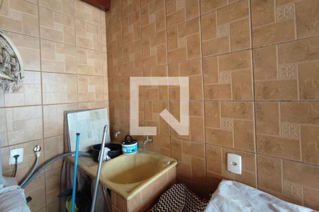 Casa à venda com 58m², 3 quartos e 3 vagas Casa à venda com 58m², 3 quartos e 3 vagasÁrea de Serviço
