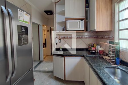 Casa à venda com 58m², 3 quartos e 3 vagas Casa à venda com 58m², 3 quartos e 3 vagasCozinha
