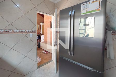 Casa à venda com 58m², 3 quartos e 3 vagas Casa à venda com 58m², 3 quartos e 3 vagasCozinha