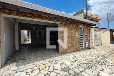Casa à venda com 58m², 3 quartos e 3 vagas Casa à venda com 58m², 3 quartos e 3 vagasFachada