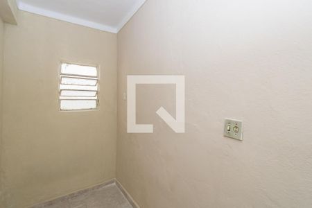 Quarto 2 de casa para alugar com 2 quartos, 60m² em Irajá, Rio de Janeiro