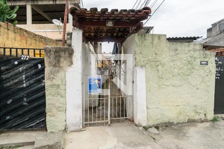 Fachada de casa para alugar com 2 quartos, 60m² em Irajá, Rio de Janeiro