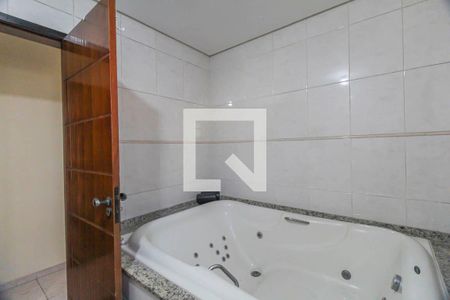 Casa à venda com 220m², 3 quartos e 2 vagasBanheiro 2