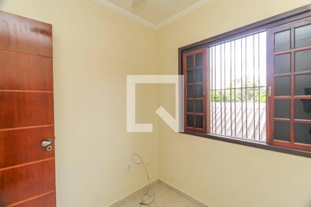 Casa à venda com 220m², 3 quartos e 2 vagasQuarto 3