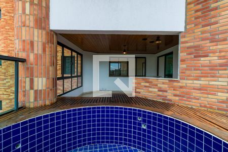 Apartamento para alugar com 236m², 4 quartos e 4 vagasÁrea Externa