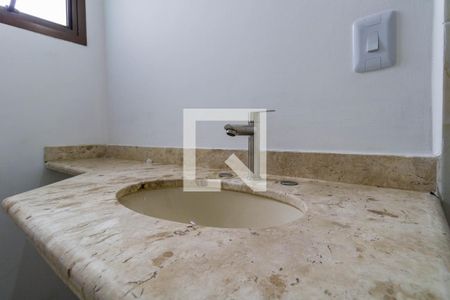 Apartamento para alugar com 236m², 4 quartos e 4 vagasBanheiro do Quarto 1