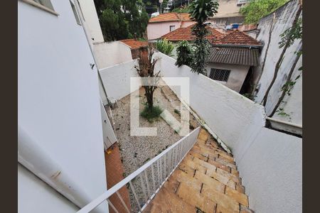Casa à venda com 250m², 4 quartos e 3 vagas Casa à venda com 250m², 4 quartos e 3 vagasQuintal