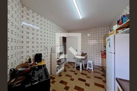 Casa à venda com 250m², 4 quartos e 3 vagas Casa à venda com 250m², 4 quartos e 3 vagasCozinha