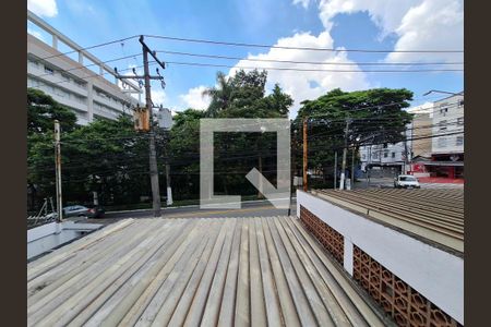 Casa à venda com 250m², 4 quartos e 3 vagas Casa à venda com 250m², 4 quartos e 3 vagasVista Quarto 1