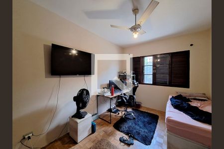 Casa à venda com 250m², 4 quartos e 3 vagas Casa à venda com 250m², 4 quartos e 3 vagasQuarto 2