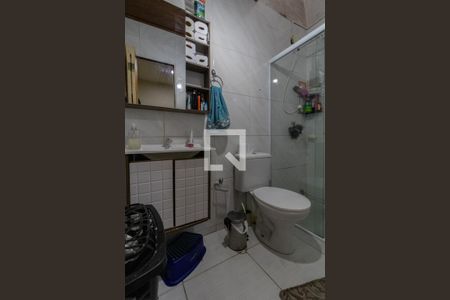 Casa à venda com 120m², 3 quartos e 2 vagas Casa à venda com 120m², 3 quartos e 2 vagasBanheiro 1 Casa 1