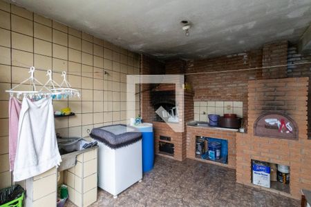 Casa à venda com 120m², 3 quartos e 2 vagas Casa à venda com 120m², 3 quartos e 2 vagasÁrea de Serviço Casa 2