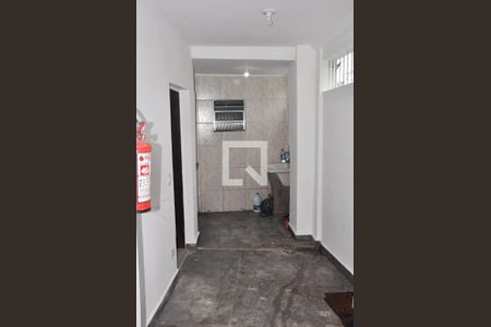 Casa para alugar com 70m², 2 quartos e sem vaga Casa para alugar com 70m², 2 quartos e sem vagaDetalhe - Área de Serviço e Quintal