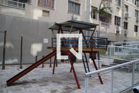 Apartamento à venda com 60m², 2 quartos e 1 vaga Apartamento à venda com 60m², 2 quartos e 1 vagaÁrea comum - Playground