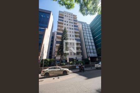 Apartamento à venda com 138m², 3 quartos e 1 vaga Apartamento à venda com 138m², 3 quartos e 1 vagaFachada