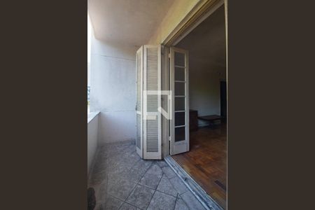 Apartamento à venda com 138m², 3 quartos e 1 vaga Apartamento à venda com 138m², 3 quartos e 1 vagaSacada