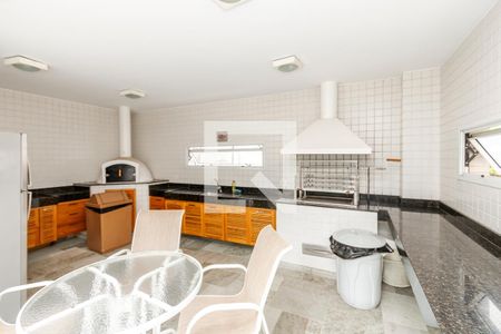 Apartamento à venda com 205m², 4 quartos e 4 vagasChurrasqueira