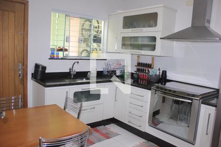 Casa à venda com 200m², 3 quartos e 4 vagasCozinha